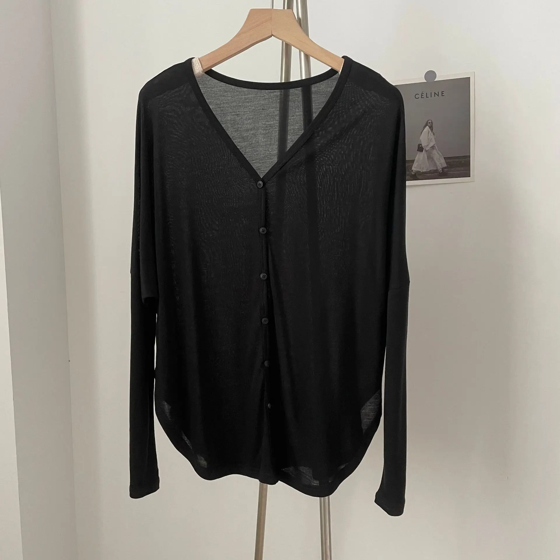 Leisure Irregular V-neck Women Top Button Up Cardigan Long Sleeved Sun Protection Shirt Air-conditioned Shirt Women Coat