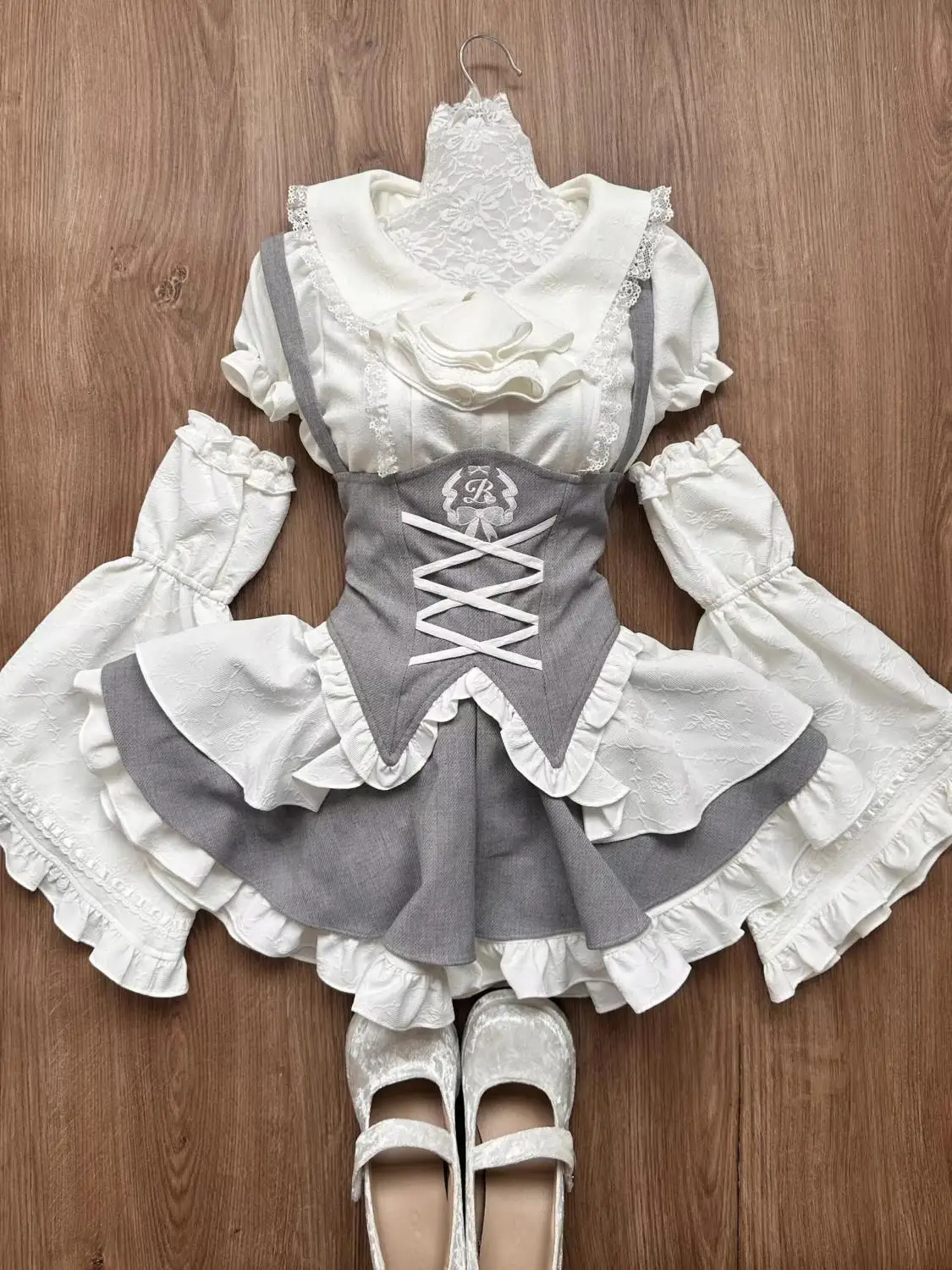 

Spring New Preppy Style Lace Patchwork Slim Fit Puff Short Sleeve Shirt + Strap Bodycon Dresses + Oversleeve 3 Pcs Set Y2k Suits