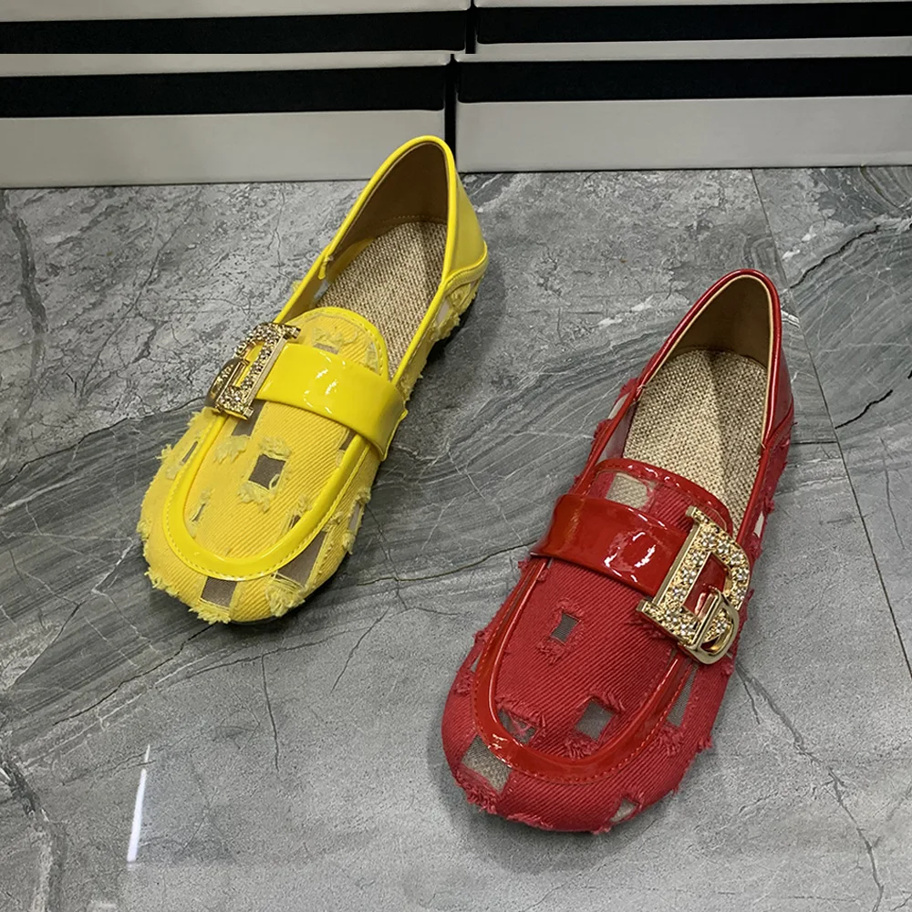 Fashion Women Shoes Hollow Out Breathable Flat Shoes Plus Size Casual Women Loafers Gold Chain Mullers New Style Summer Shoes