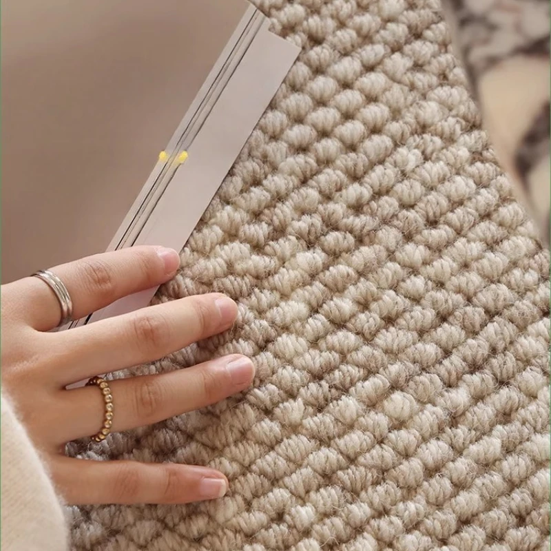 

The mansion is standard with dirt-resistant treasure blanket imported wool carpet solid color living room bedroom light luxury