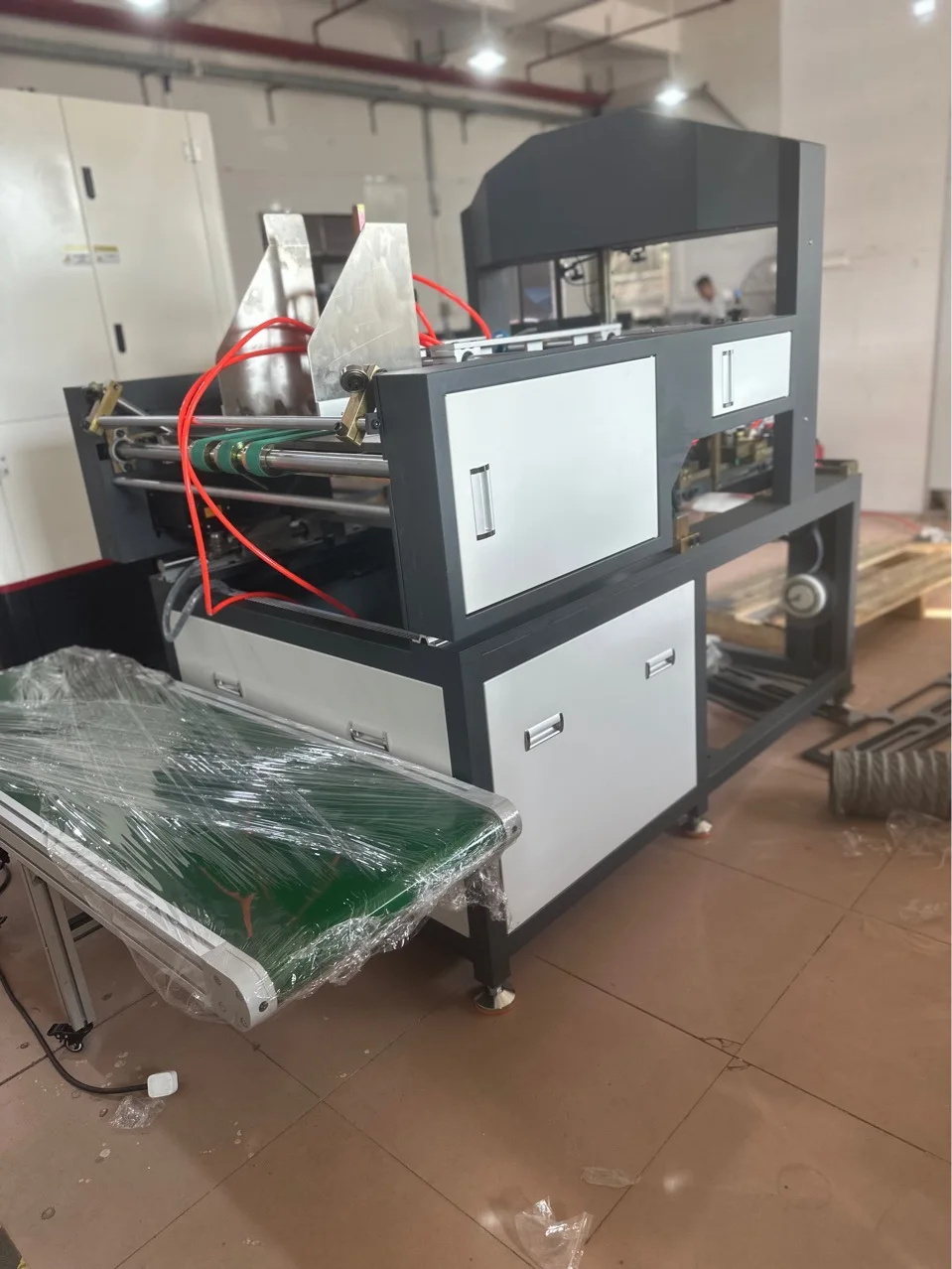 PC-500P Automatic Box Corners Pasting Machine Automatic Four Side Adhesive Tape Paper Box Corner Pasting Machine
