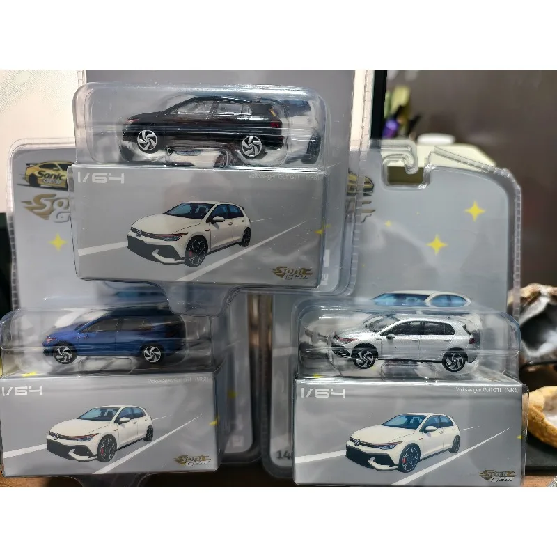 

Sonic Gear 1:64 Volkswagen Golf, male gift, adult static collectible ornament, holiday creative gift.