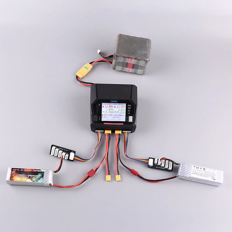 ToolkitRC M6DAC V2 Dual Channel 1-6S Lithium Battery Charger for RC Models Cars Boats DC800W AC200W High Power Charging Tool