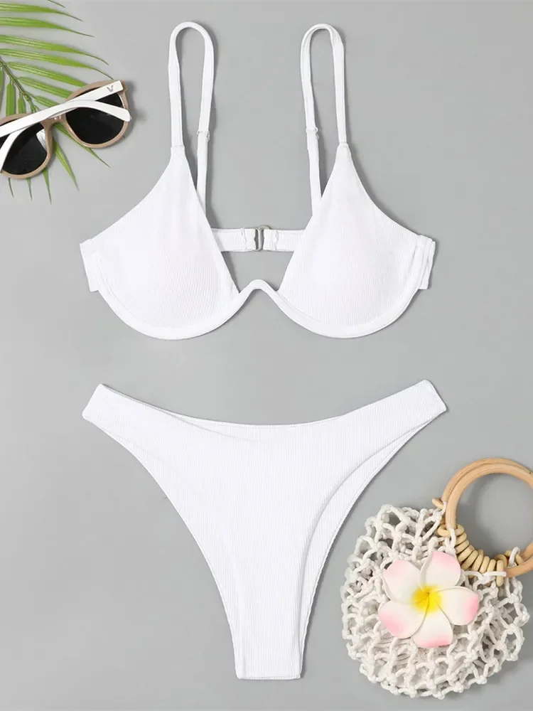 بيكيني مثير من Underwire موضة 2024 بدلة سباحة نسائية مضلعة باللون الأسود والأبيض بدلة سباحة برازيلية مفرغة ملابس سباحة رفيعة