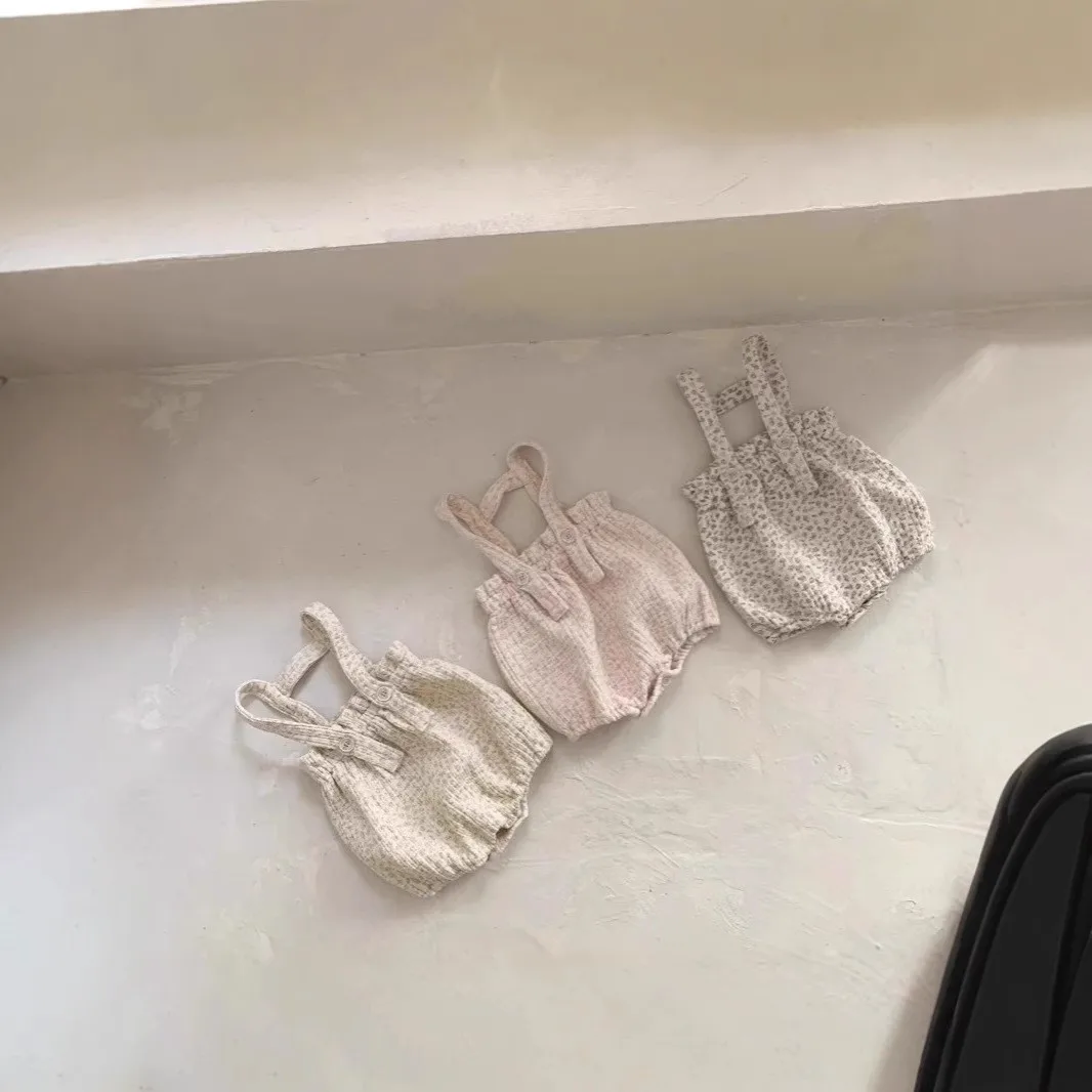 

Korean children's clothing spring and summer baby girl cotton tulle floral strap bag butt jumpsuit outside overalls