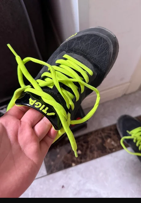 

2025 High quality youth multifunctional training shoes professional badminton shoes men's non-slip table tennis sports shoes