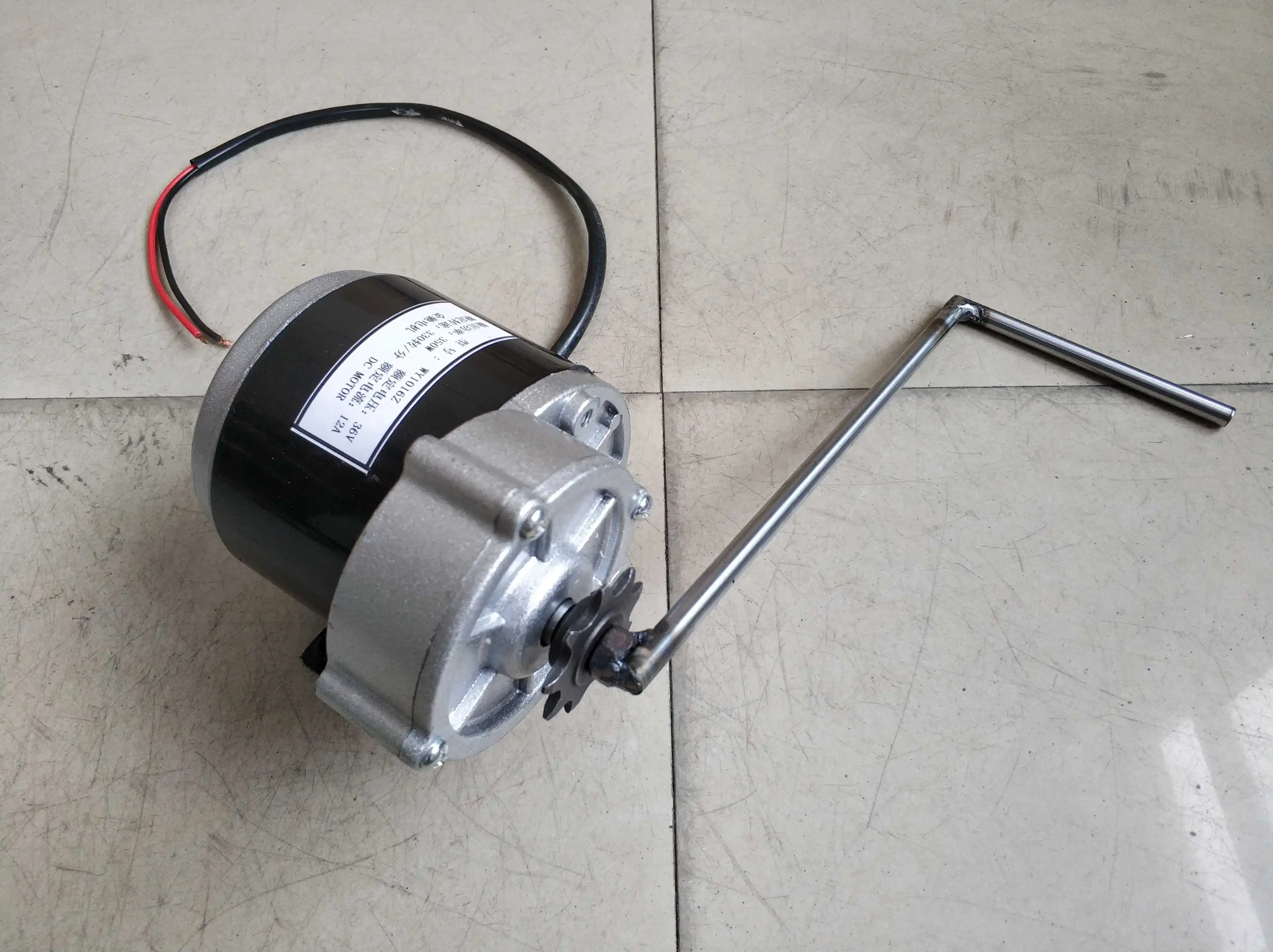 Low RPM 80 Hand Crank Permanent Magnet Generator 350W 12V/36V - Wind/Hydro/Pedal Power Heavy Duty for Battery Charging