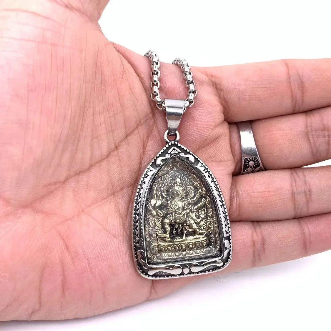 جديد ستة المسلحة ماهاكالا بوذا تعويذة التيتانيوم الصلب خمر تاشي يسه قلادة قلادة زانغ وانغ بوذا قلادة #2