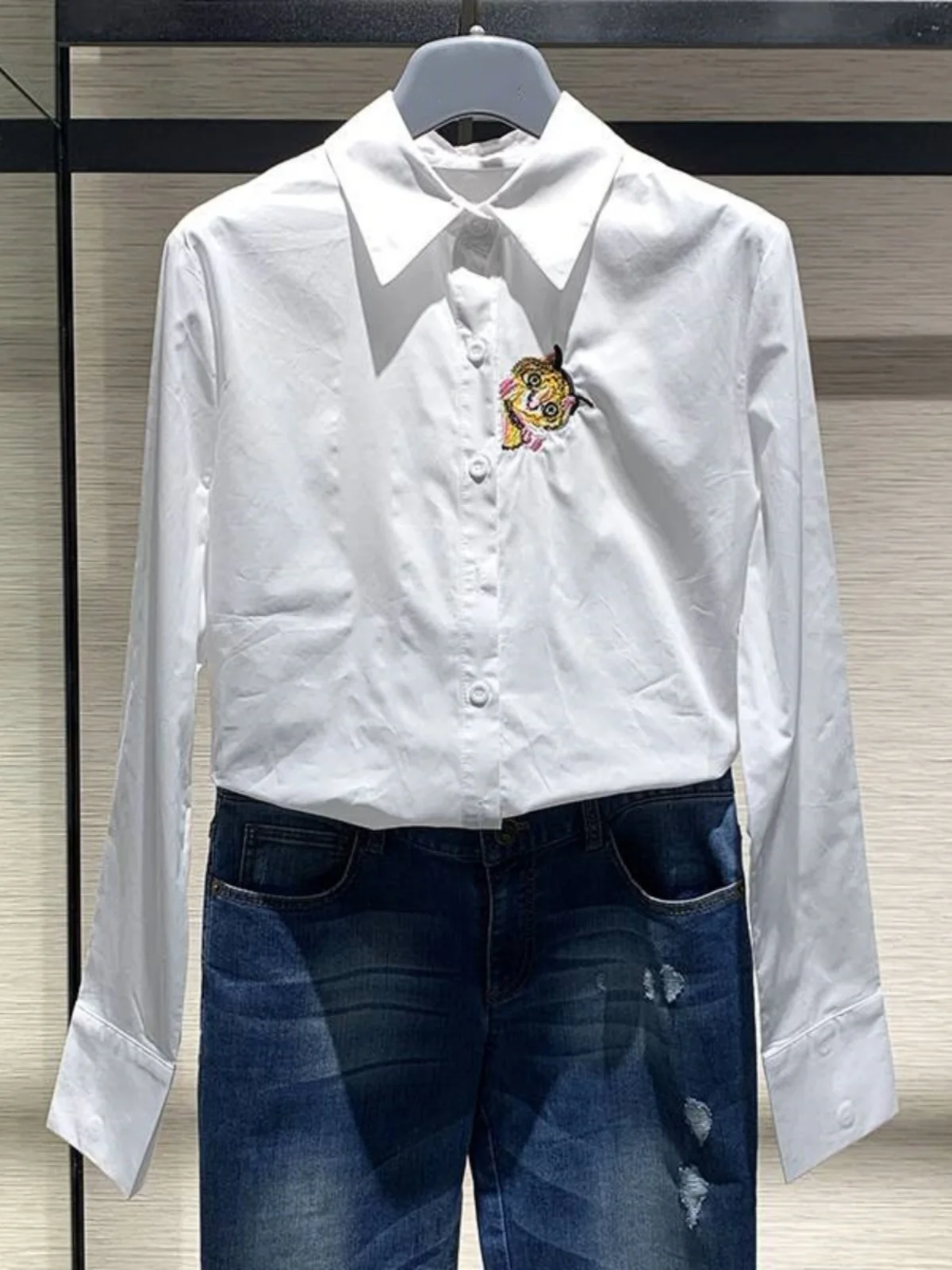 

Women's Busin Casual Slim Fit Inner Wear irt Embroidered White Blouse Korean Sle Polyester Long Sve Pure Color