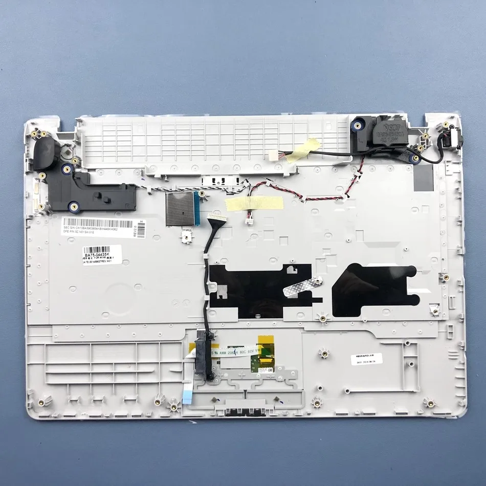 Imagem -02 - Teclado Palmrest Brasil para Samsung Np270e4v 270e4e 275e4v 300e4e Série 2470ev Ba7504435k Layout br