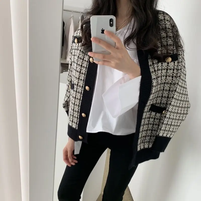 Large Size Women's Spring and Autumn New Style Simple Style Single Breasted Checkered Knit Sweater Cardigan Sweater Jacket