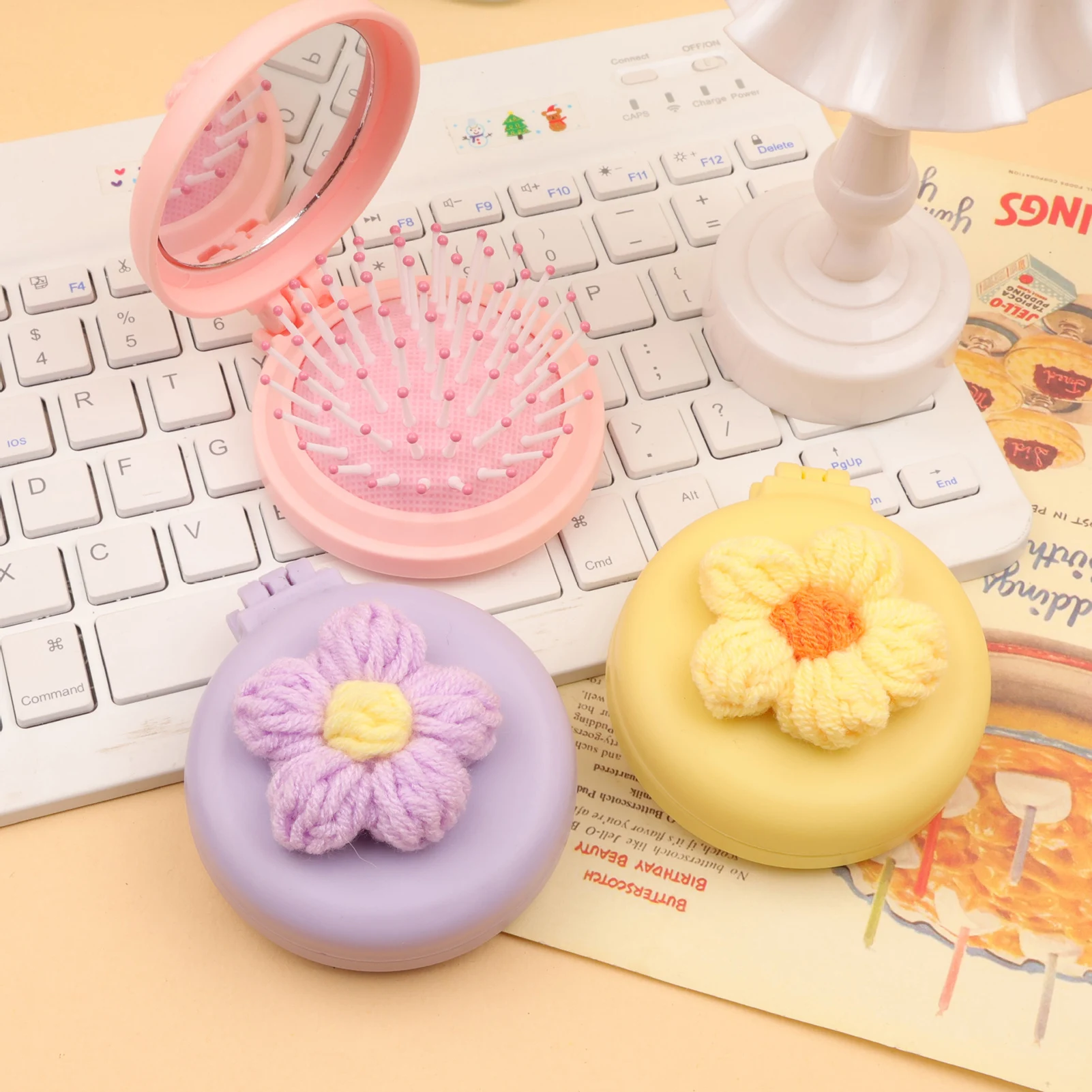 Folding Comb Mirror Hair Comb Cute Flower Design Hair Styling Tools Purse Pocket Hair Massage Comb