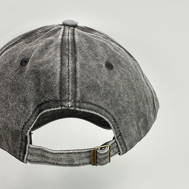 หมวกเบสบอลปักลายตัวอักษรอเมริกันใหม่ใช้ได้ทั้งชายและหญิงหมวกกันแดดระบายอากาศได้อเนกประสงค์แนวสตรีท