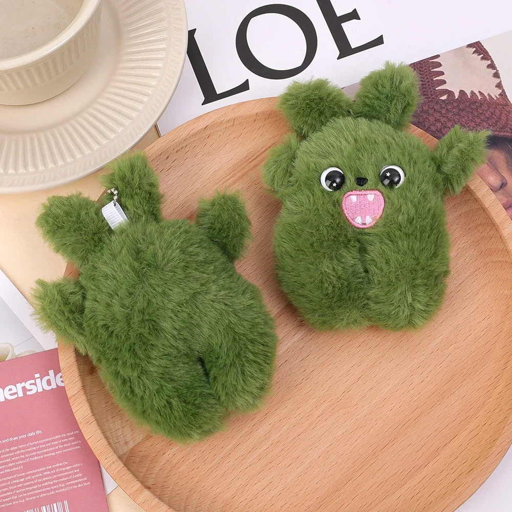 Porte-clés monstre des neiges en peluche, pendentif de poupée de dessin animé créatif pour filles, sac à dos amusant, breloque, housse pour écouteurs, accessoires