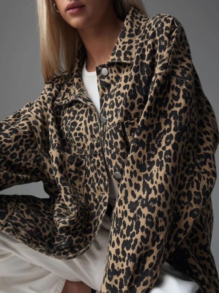 

Casual Leopard Print Women's Denim Jacket Long Sleeve Demi-season Jacket for Women Oversize Pocket Women's Autumn Coat Outwear