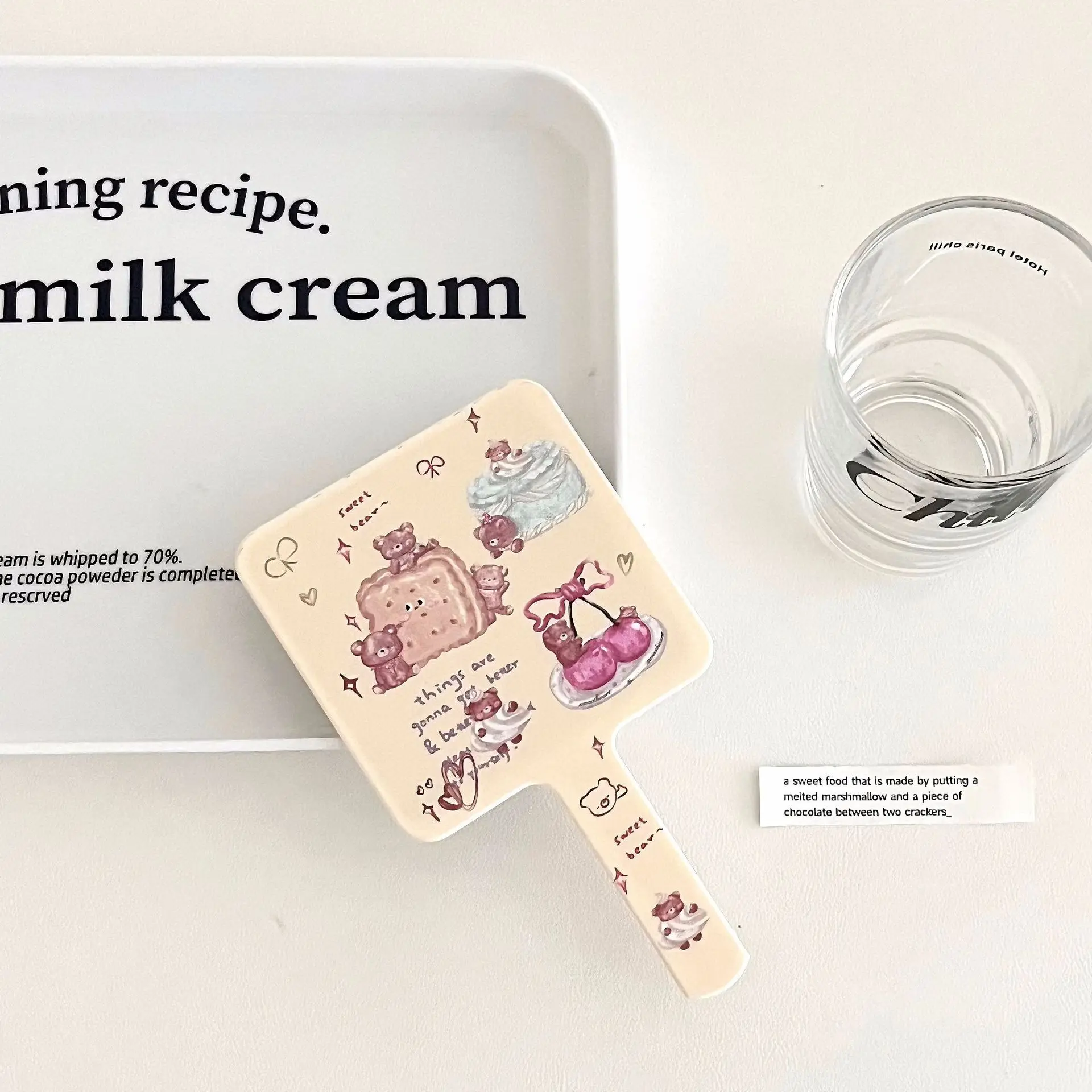 High-definition-Cartoon Handheld Spiegel Tragbare Kompakte Design Frauen Schönheit Make-Up Spiegel Mädchen Studentenwohnheim Kleinen Spiegel