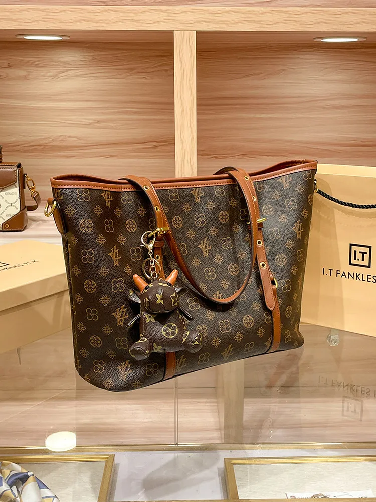 

2026 New Hong Kong Brand Tote Bag,Large Capacity Commuter Handbag,Luxury Versatile Shoulder Satchel for Women