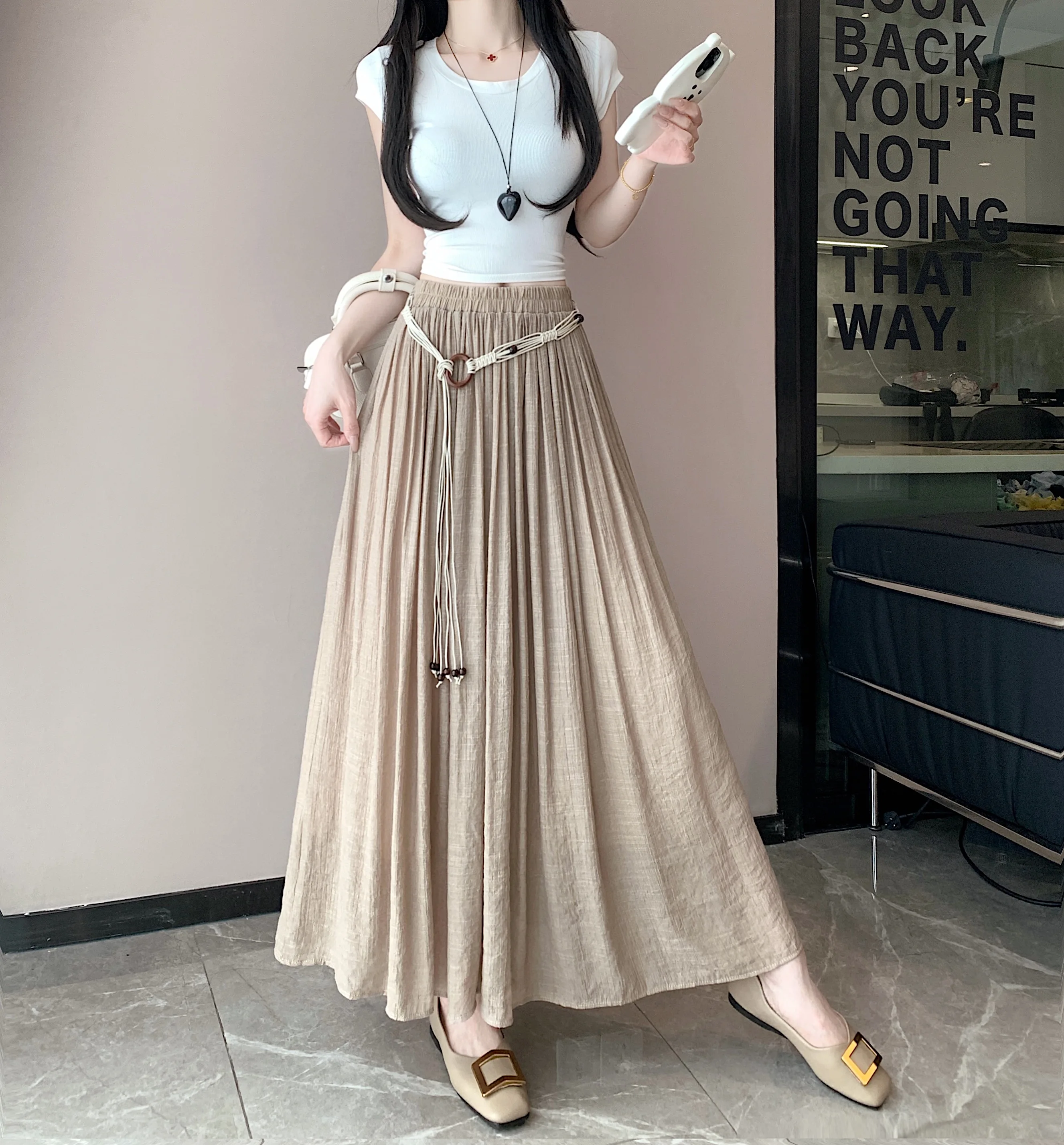 

Новая женская летняя плиссированная юбка А-силуэта в корейском стиле, однотонная, элегантная, простая, свободная, макси, с высокой талией, повседневная одежда для женщин