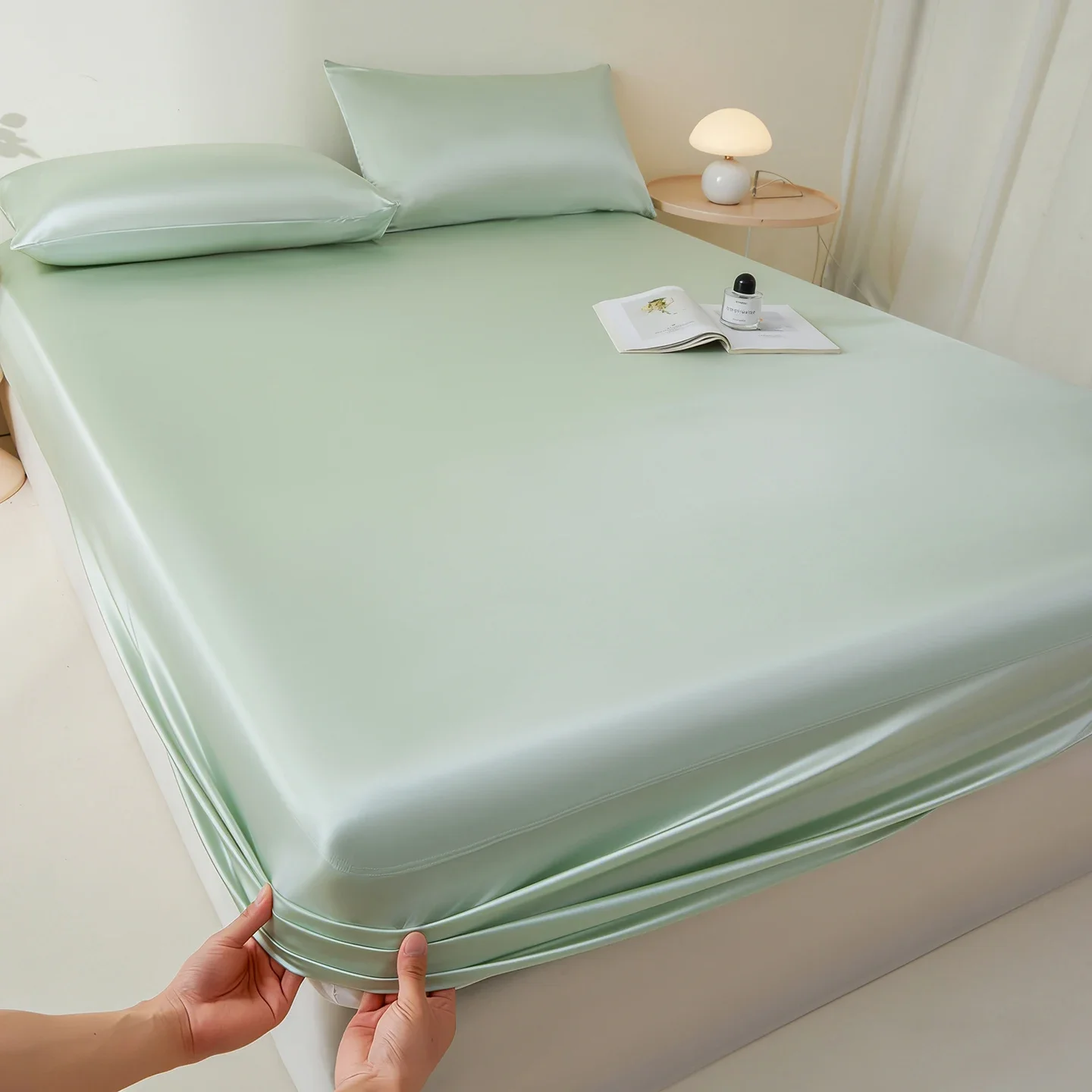 Solid Color Ice Silk Cooling Fitted Sheet for Summer Smooth Breathable Mattress Cover Single Double Bed Sheets with Elastic Band