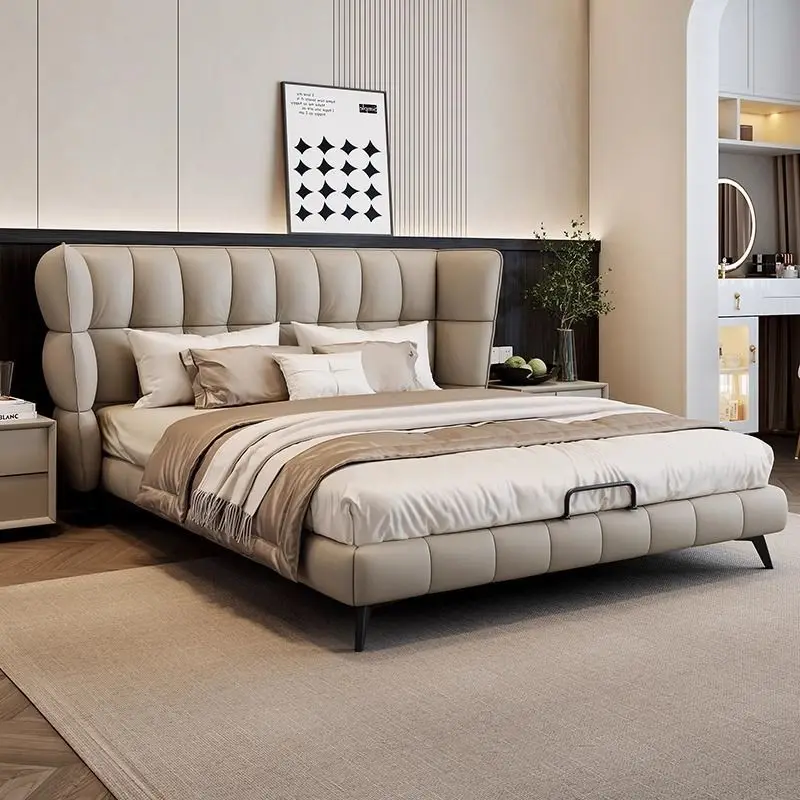 

Bed: Leather bed, master bedroom, deluxe double bed