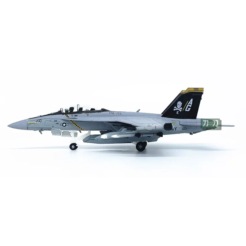 

WLTK 1/100 Scale American F/A-18F Pirate Flag Squadron Alloy Material Fighter Aircraft Model Collection Decoration Display
