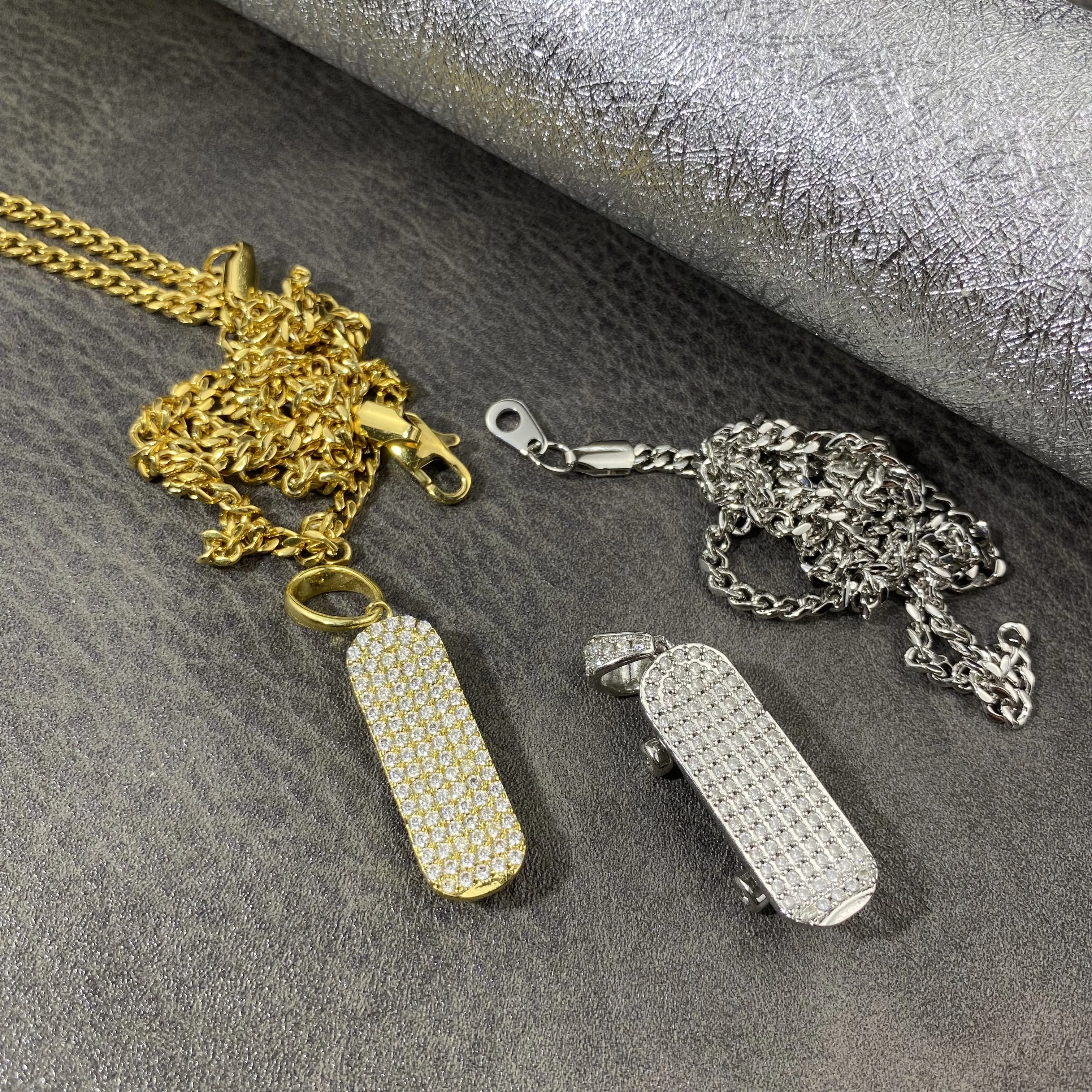 Drop Shipping Fashionable Design Skateboard Statement Sport Pendant Charm Necklace