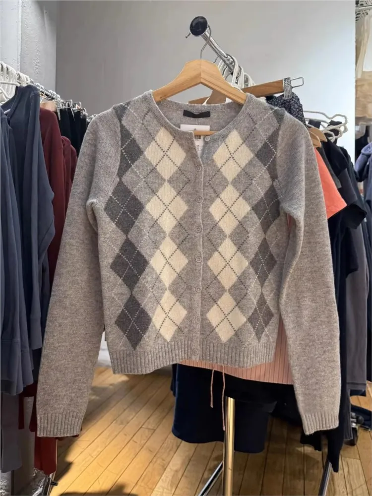 

Diamond Jacquard Sweater Coat Women Slim Cotton O-neck Casual Button Jumper Tops Sweet Chic Preppy Style Cardigan Y2K