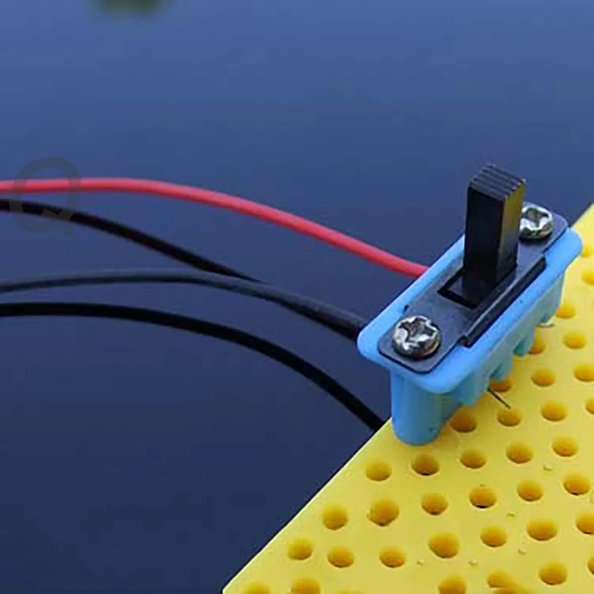 20Pcs Switch Holder Yellow Green Blue Toggle Switch Mounting Block Switch Solderless Mounting Block With Plastic Plate