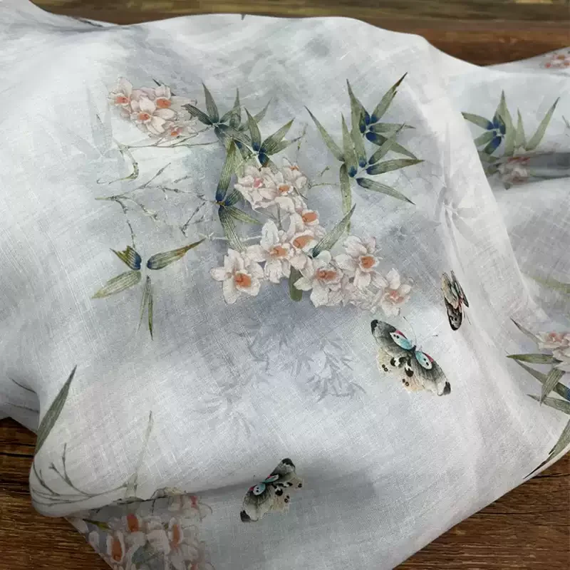 

100% ramie milk white printed women's clothing fabric, used for making women's shirts, skirts, and DIY sewing fabrics