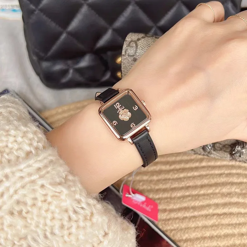 Рисунок 2 - Новые модные квадратные женские