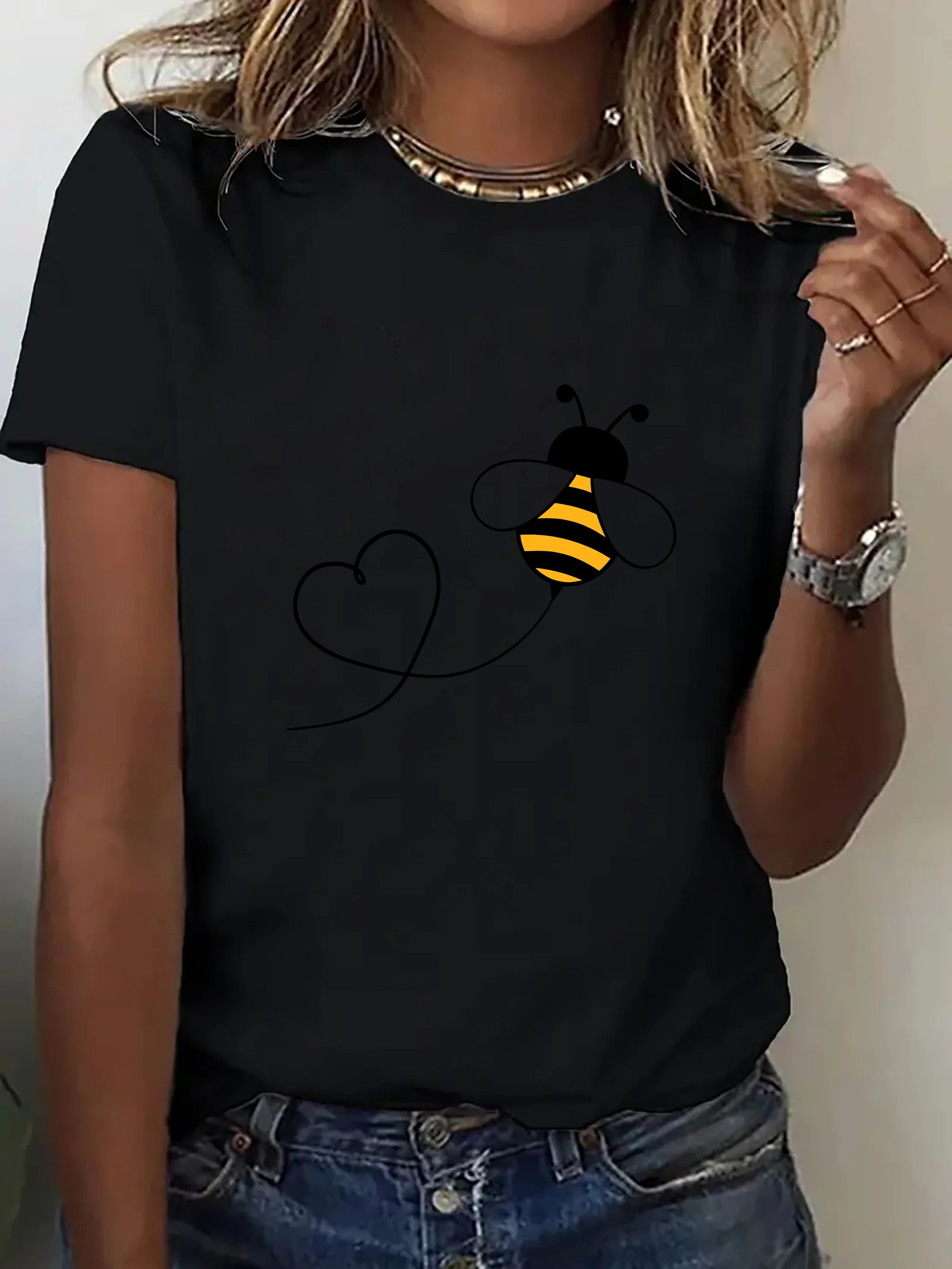 Women'S Casual Sporty T-Shirt with Cute Bee & Heart Design Harajuku Sleeve Casual Clothing Street Tops Tees Aesthetic Clothes