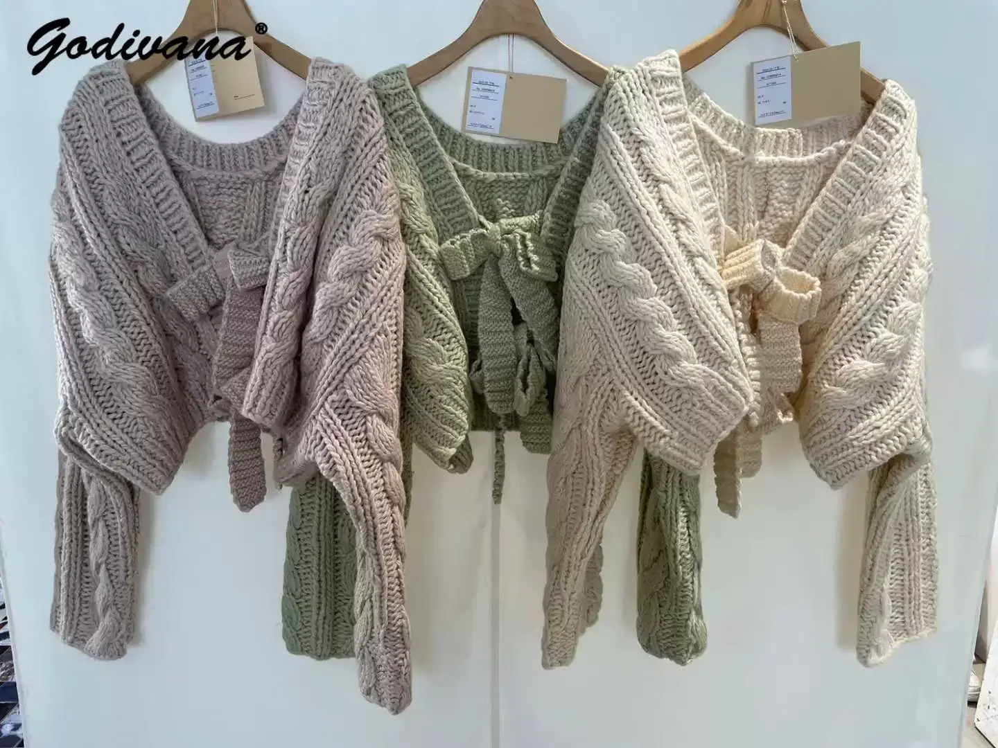 Japoński nowy jesienno-zimowy słodki sweter z kokardką 2-drożny sweter z dzianiny Pure Color Elegancki luźny krótki kardigan