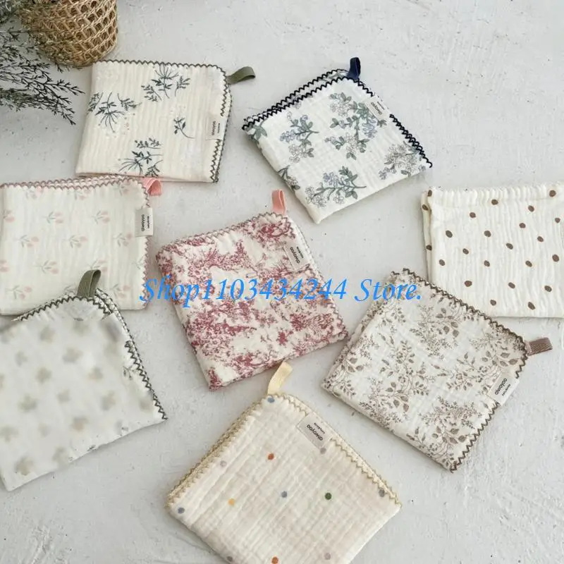 

G2TC Baby Cotton Face Towel Cartoon Muslin Burping Cloth Newborns Square Towel 4-layers Small Handkerchief Infant Washcloth