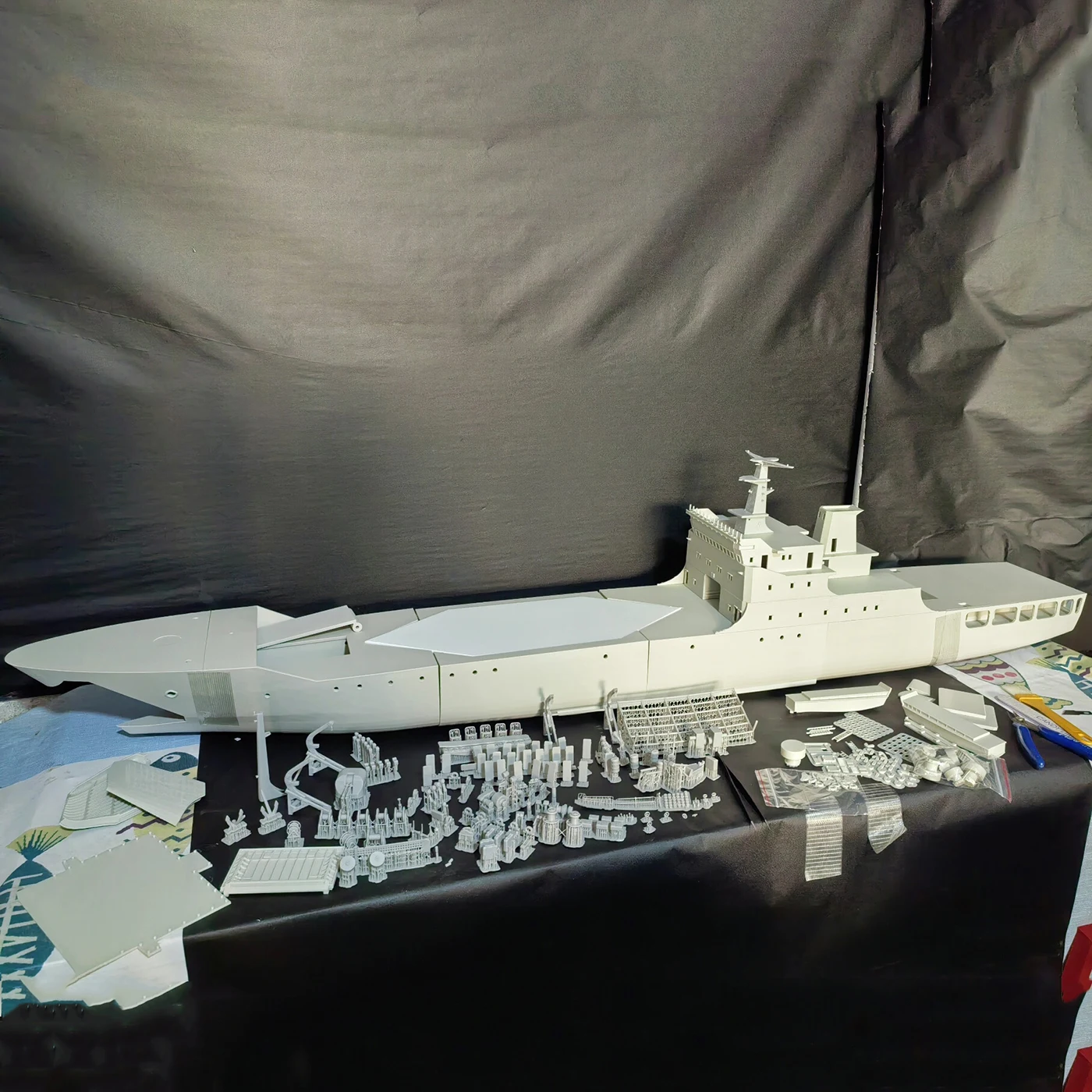 

1/100 RC Лодка 130 см Моделирование 072A Посадочный корабль Пульт дистанционного управления Высокоточная 3D-печать RC Лодка Модель Комплект Корабль Игрушка в подарок