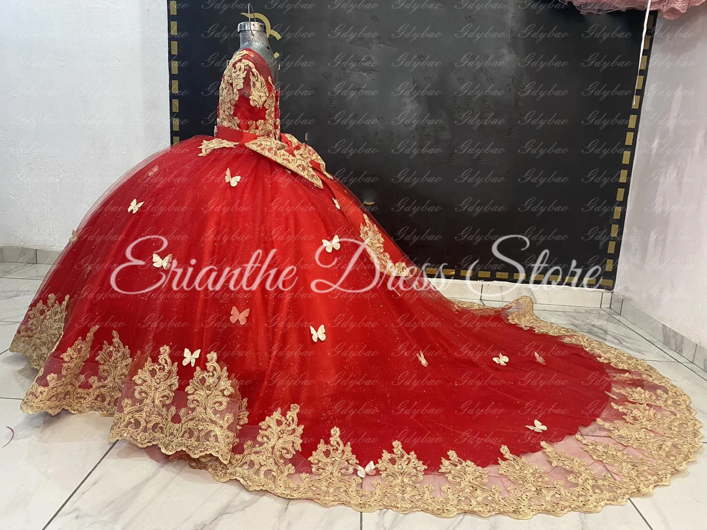 Czerwona tiulowa sukienka dla dziewczynki do sypania kwiatów na wesele, z koronkowymi aplikacjami i kokardą, na urodziny dziecka, Pierwszą Komunię Świętą, suknie balowe, szyta na miarę.