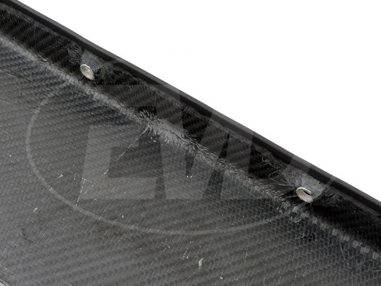 Voor Ferrari 458 Italia en Speciale 2011-2016 koolstofvezel onderschermschild