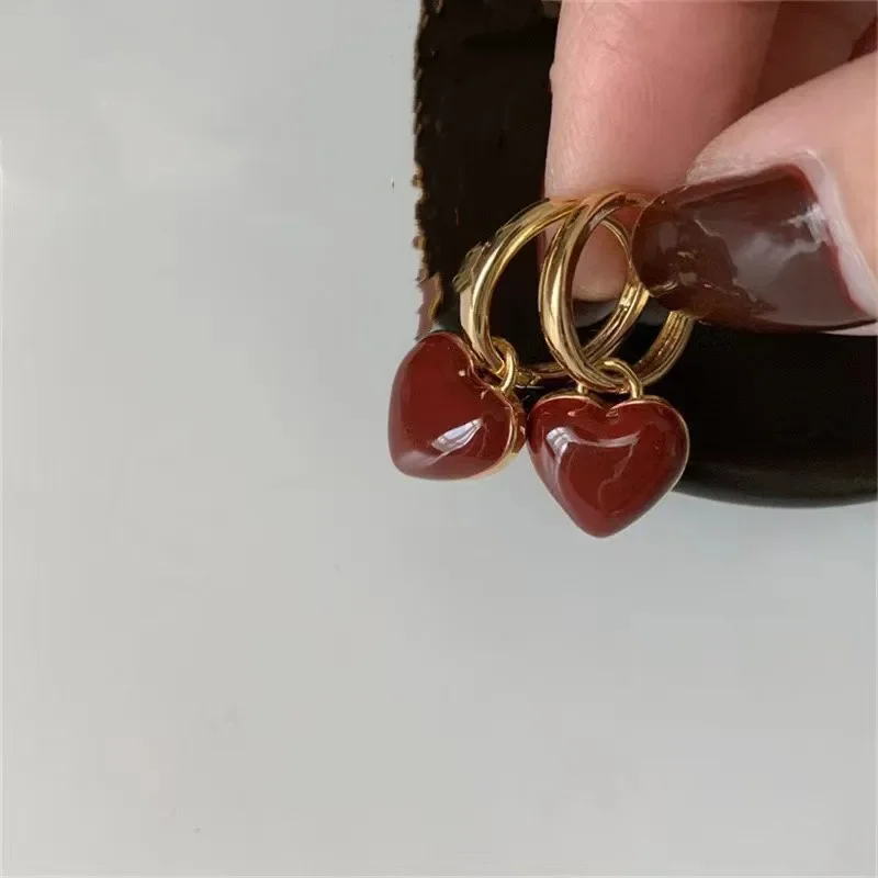 Simple Design Wine Red Love Heart Dangle Earrings for Women Gold Color Circle Vintage Peach Drop Earring Fashion Jewelry
