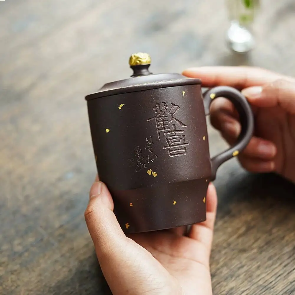 Yihu Chun High-End Yixing Purple Clay Master-Made Pure Handmade Tea Original Mineral Office Lidded Cup, Gold-Sprinkled Joy Cup