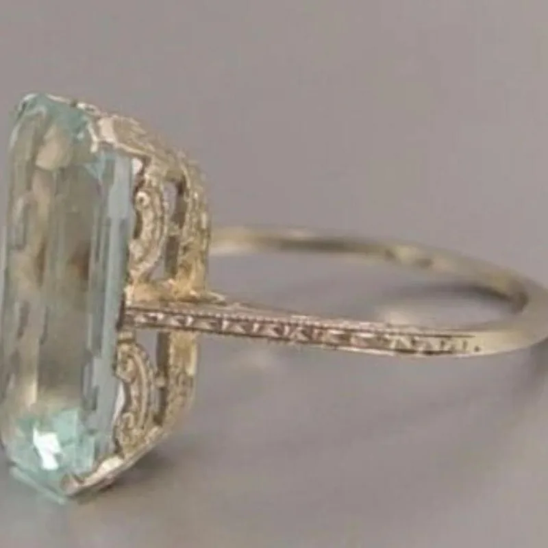 

Attractive Silver Color Inlaid with White Zircon Square Rings Gorgeous Fashion Party Engagement Wedding Rings for Women Jewelry