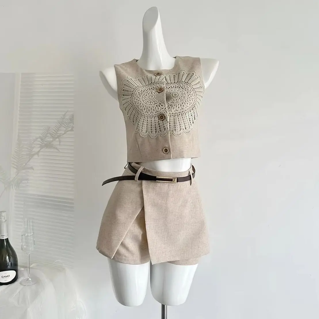 

Elegant Two-piece Skirt Suits Design Retro-style Open-work Lace Embroidery Hook-patterned Top No Sleeve & Skirt with Shorts Set