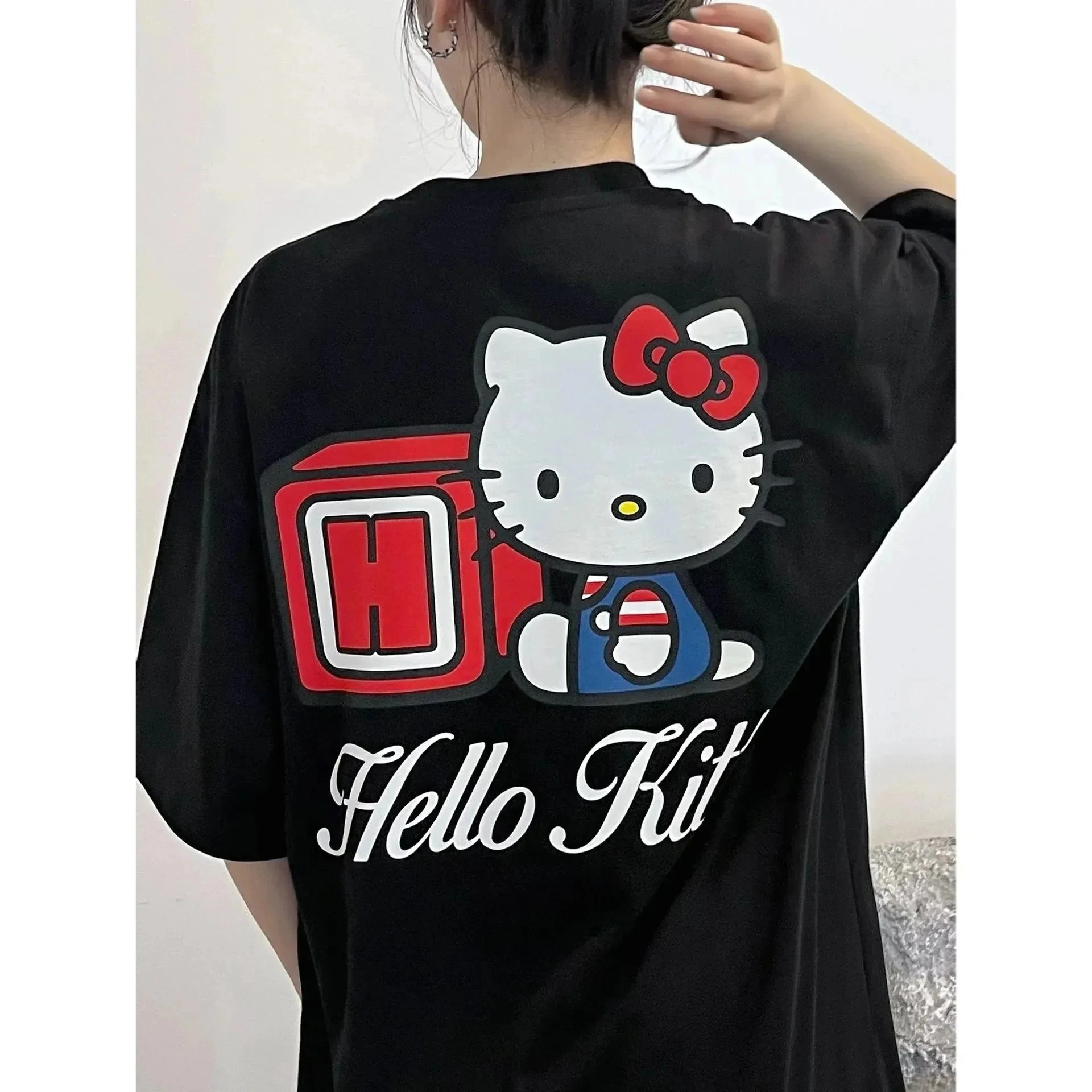 サンリオオリジナルハローキティ漫画半袖 Tシャツ女性のためのプラスサイズの純粋な綿ラウンドネック多用途ルーズカジュアルトップ