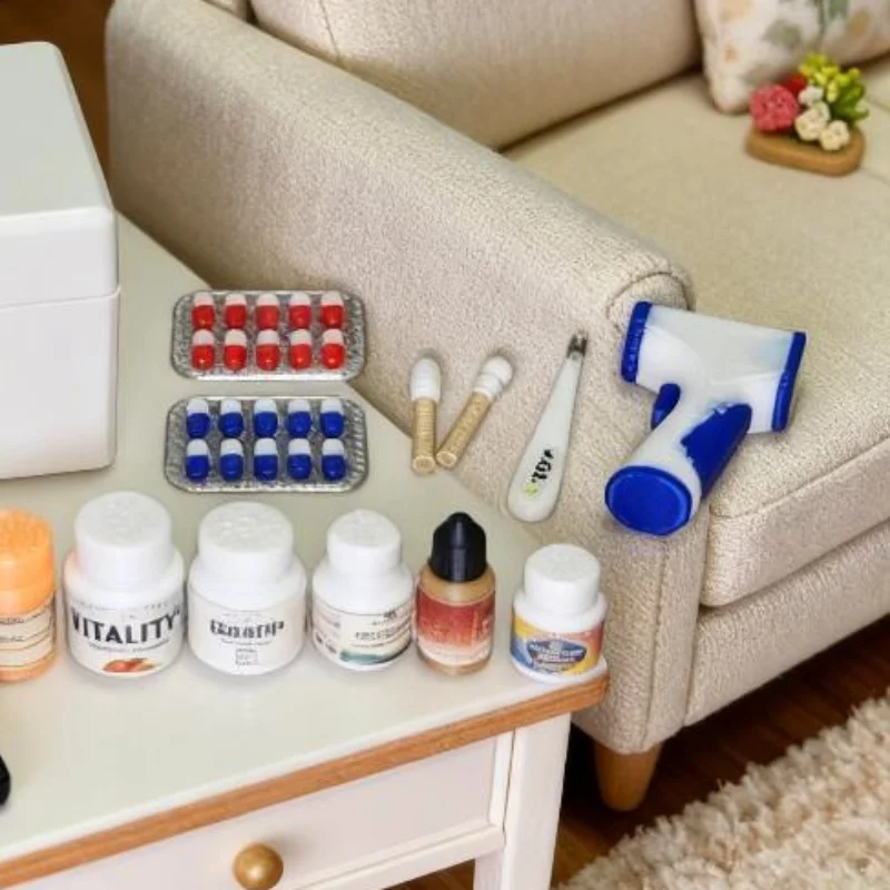 

1/12 Scale Dollhouse Pharmacy Miniature Medicine Bottle Set for Scene Decoration and Design