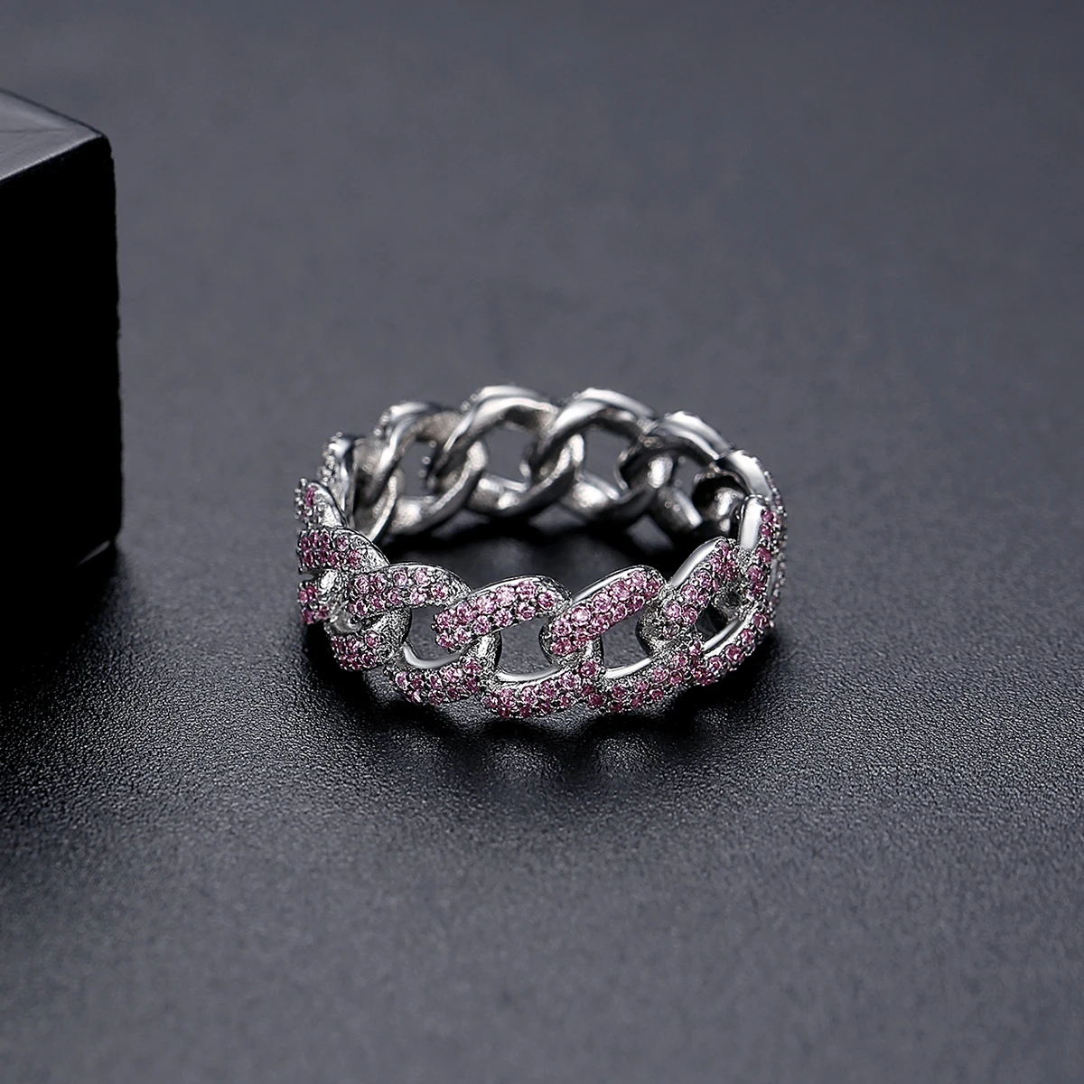 LUOTEEMI Pinl Cubic Zirconia Finger Rings Eternal Unusual Fashion Brilliant Couple Jewelry for Women Lovers Wedding Dating Gifts