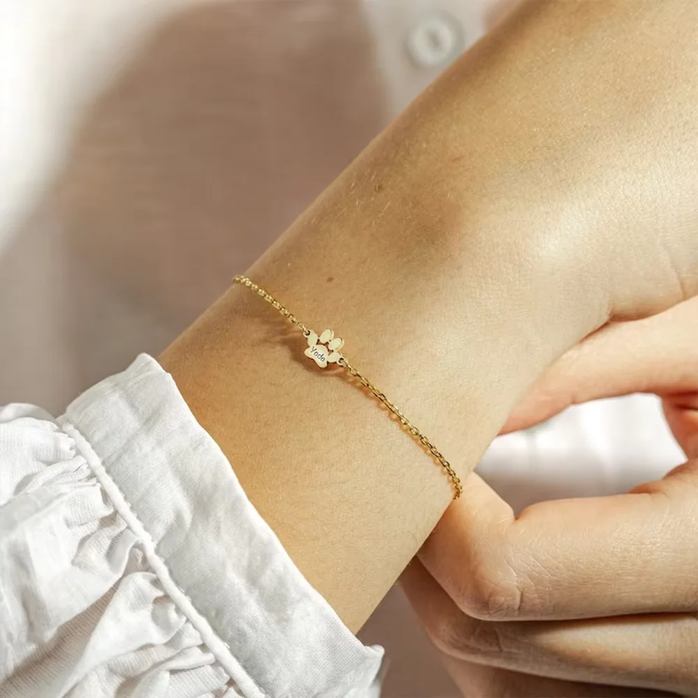 

Customized Multi Name Paw Print Bracelet, Couple Name Paw Print Bracelet, Suitable For Giving Jewelry Gifts To Couples' Mothers