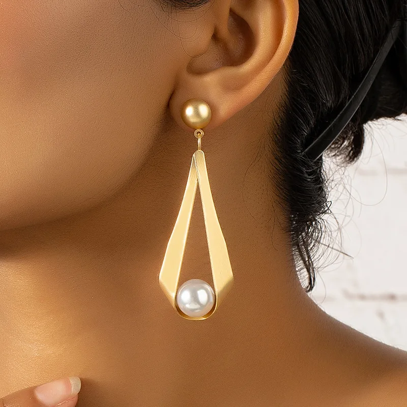 

New Round Pearl Gold Water Drop Earrings, Fashion Personalized Wedding Elegant Ear Jewelry, Women's Charming Earrings