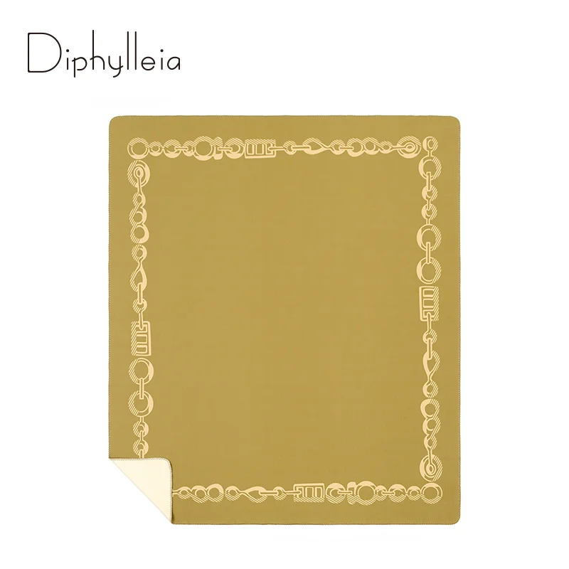 Diphylleia Unique Sophisticated Design Horse Bit Border Decorative Throw Blanket Dreamy Cloud Shawl Cashmere Bed Scarf Multisize
