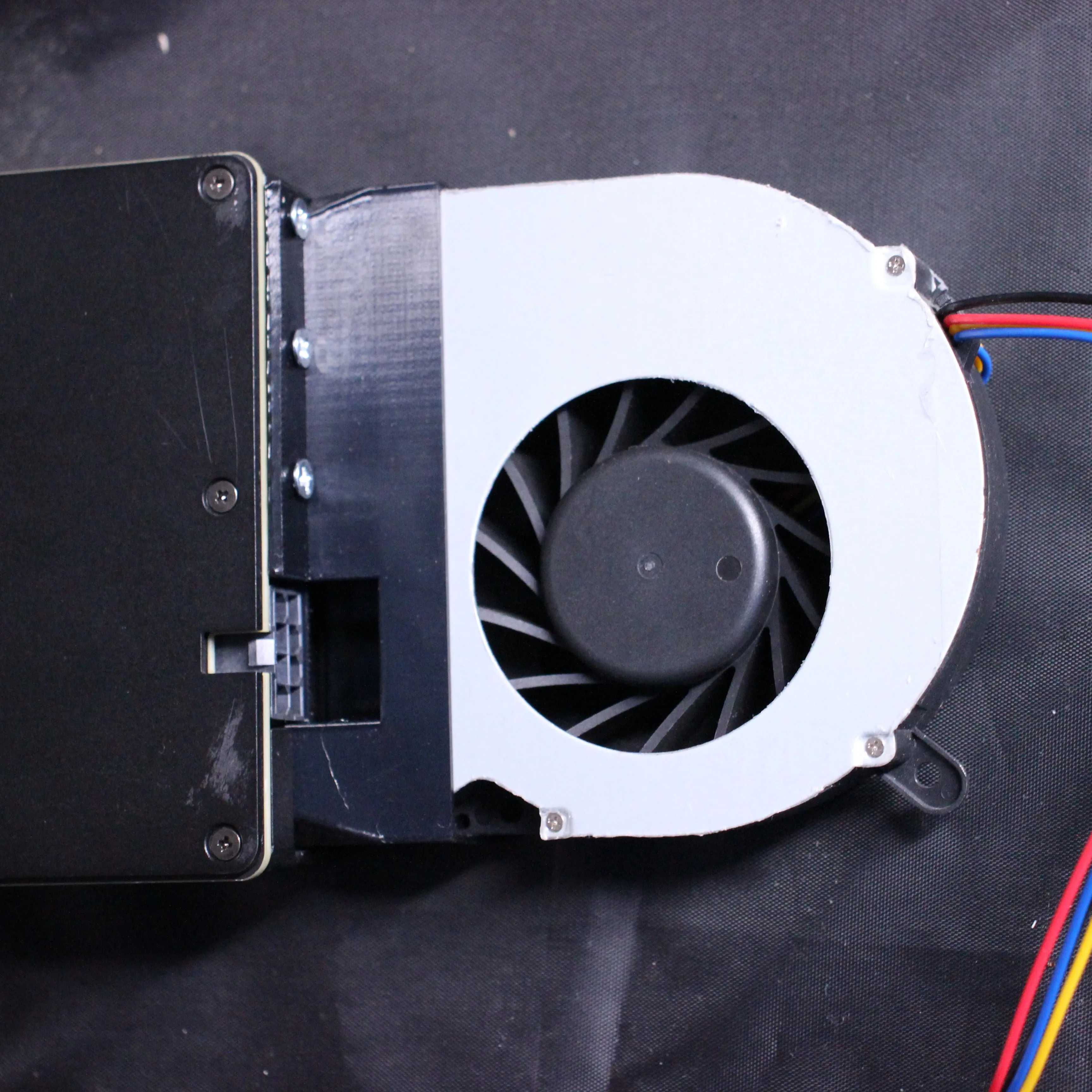 Universal Small Turbo Active Fan Heatsink for NVIDIA Tesla P40/M40/P100/V100 GPU