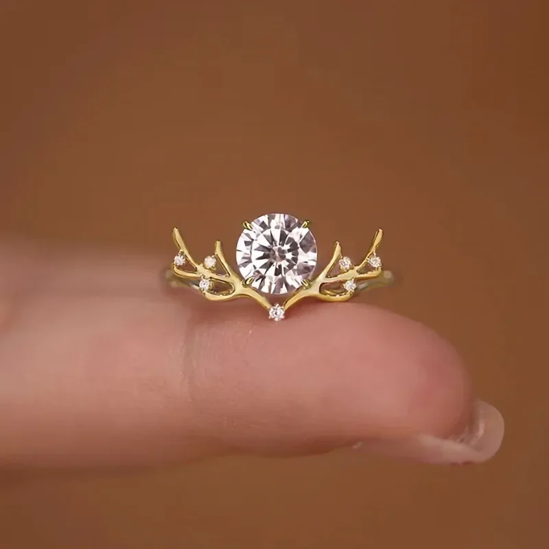 Antlers inlaid with zircon design, fashionable and personalized women's ring, elegant and trendy, sparkling dress accessories