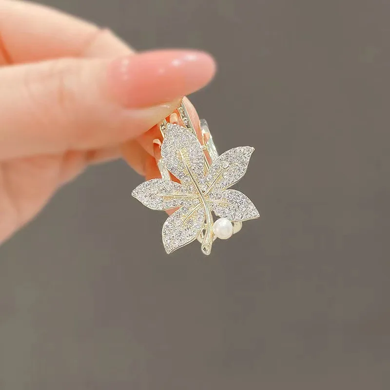 Exquisite Water Drill Hair Clip for Women, Side Clip, Maple Leaf Duckbill Clip, Small Hair Clip, Full Drill, Alloy Material