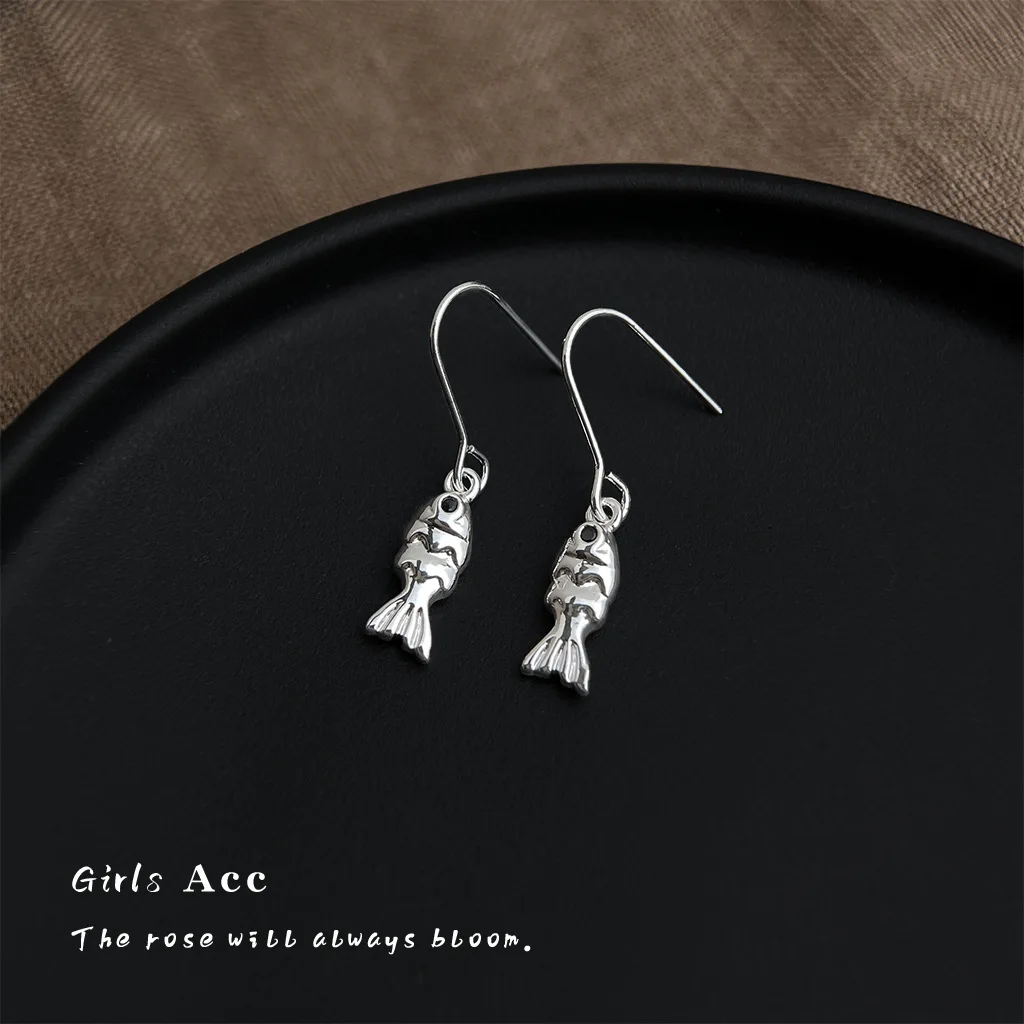

Cartoon Fish Earrings with Micro-Inlaid Zirconia Minimalist Style Creative Unique Premium Hypoallergenic Jewelry